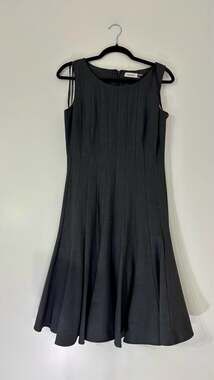 Calvin Klein Women's Grey Sleeveless Pleated Fit and Flare Dress Size 6